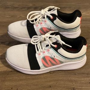 Under Armour Sneakers